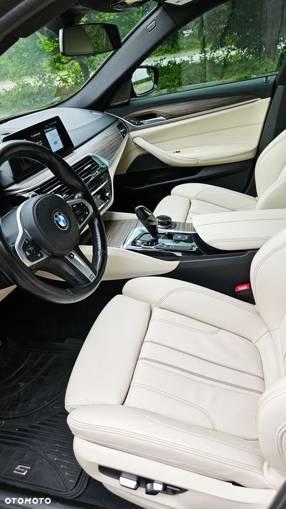 BMW Seria 5 540i GPF xDrive M Sport sport - 10