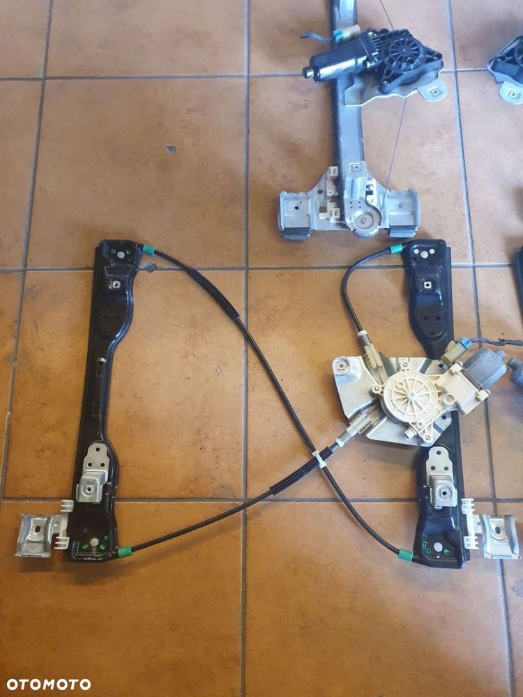 PODNOŚNIK SZYBY PRZÓD TYŁ L/P HUMMER H3 - 4