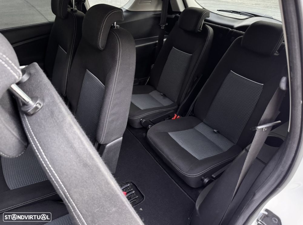 Ford S-Max 2.0 TDCi DPF Titanium - 23