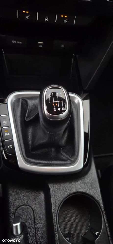 Kia Ceed 1.5 T-GDI OPF Vision - 28