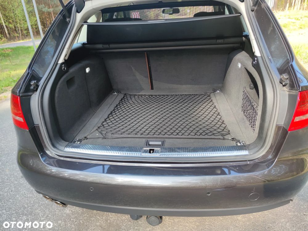 Audi A4 Avant 2.0 TDI DPF Ambiente - 25