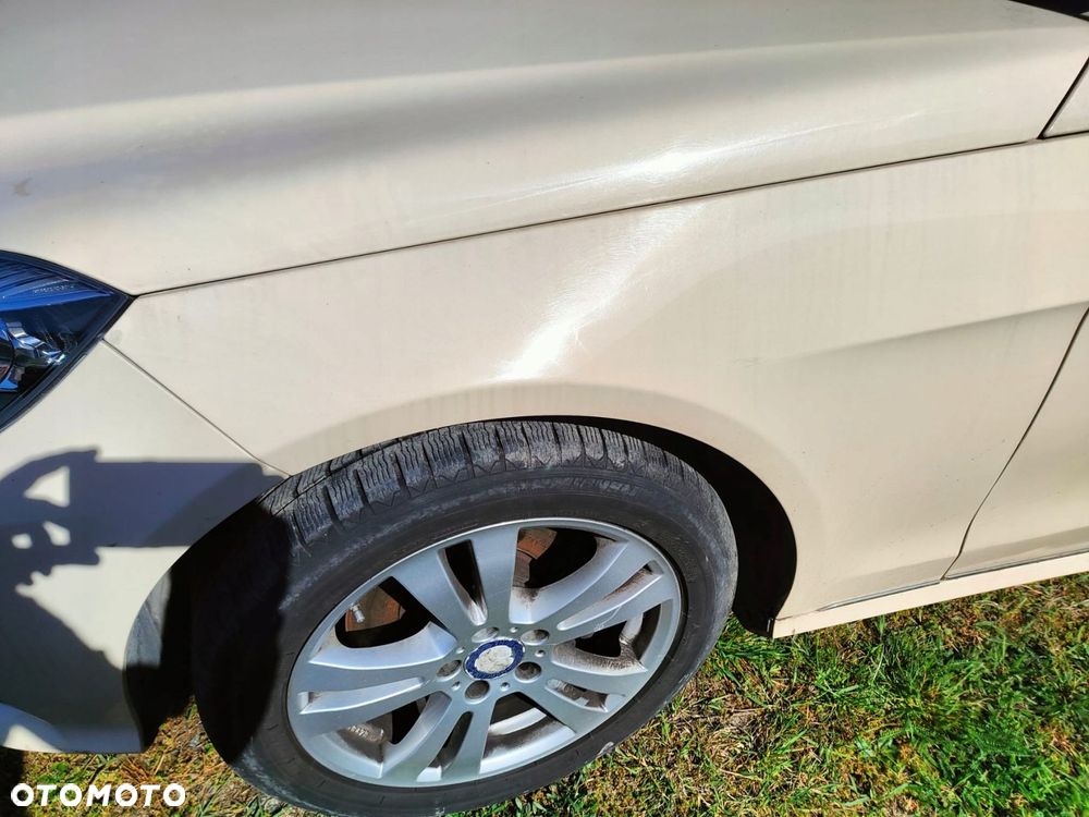MERCEDES W212 LIFT PRZÓD BŁOTNIKI PAS LAMPY MASKA - 3