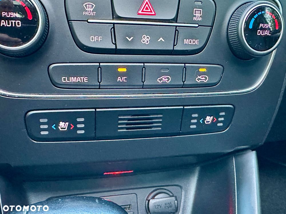 Kia Sorento - 35