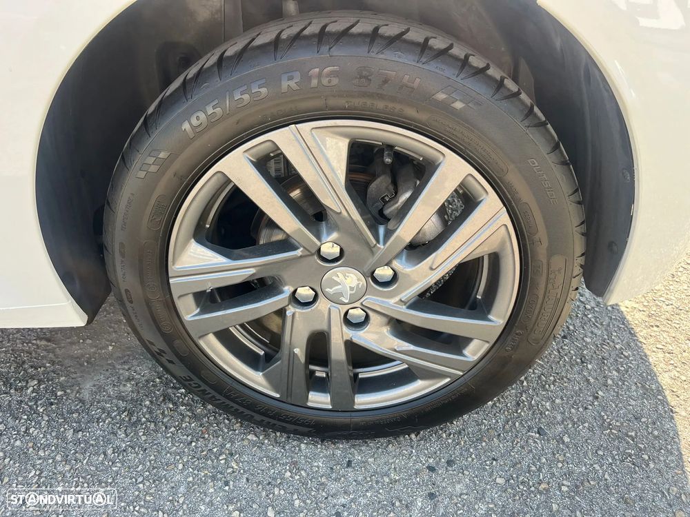 Peugeot 208 1.5 BlueHDi Active Business Pack - 60