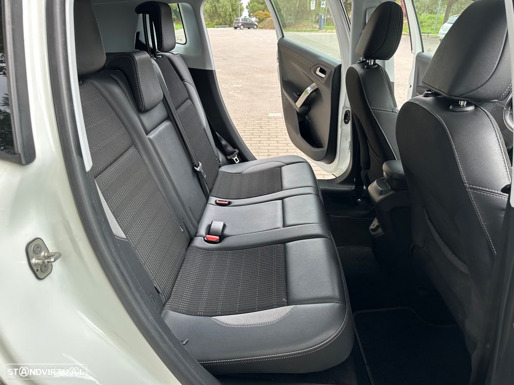 Peugeot 2008 1.2 PureTech Allure EAT6 - 14