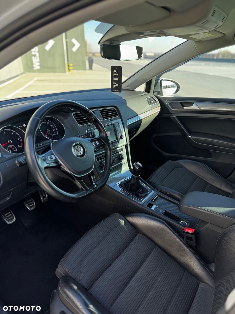 Volkswagen Golf Alltrack 2.0 TDI 4Motion BlueMotion Technol - 11