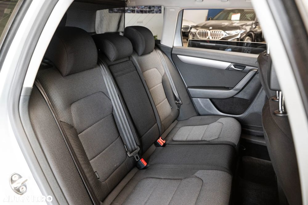 Volkswagen Passat 2.0 TDI DSG Comfortline - 7