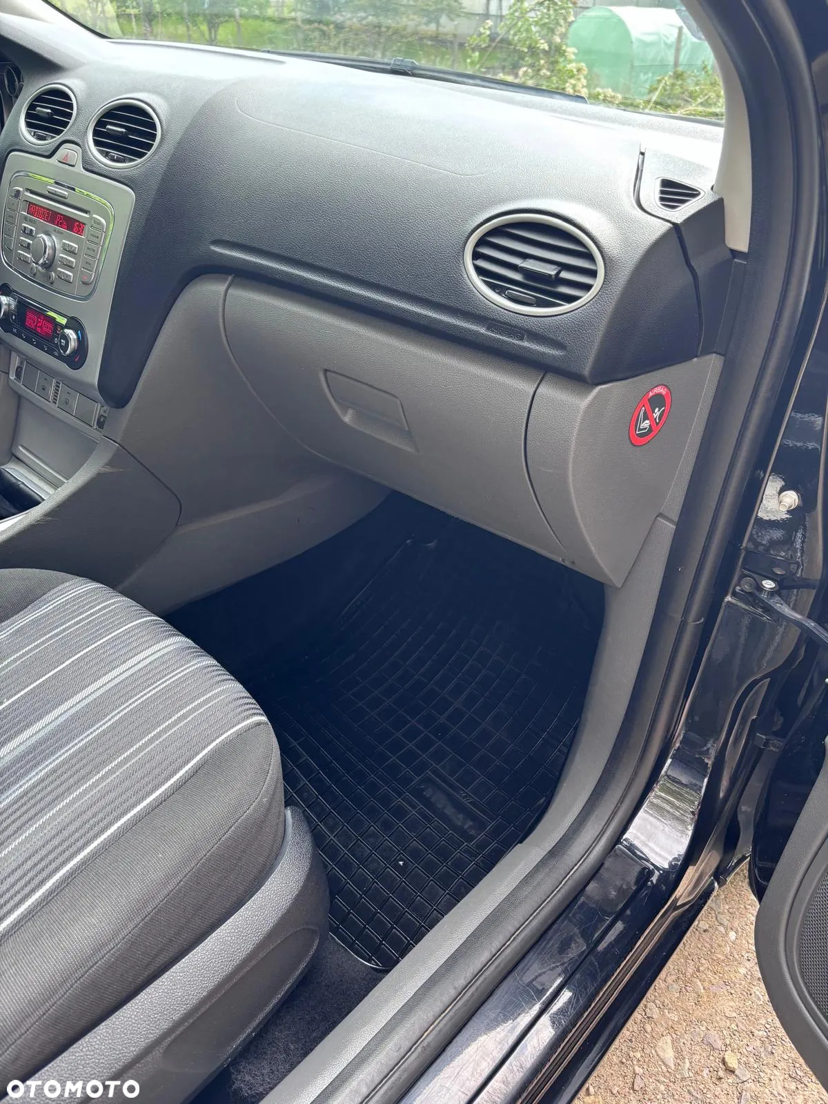 Ford Focus 1.8 FF Ambiente - 15