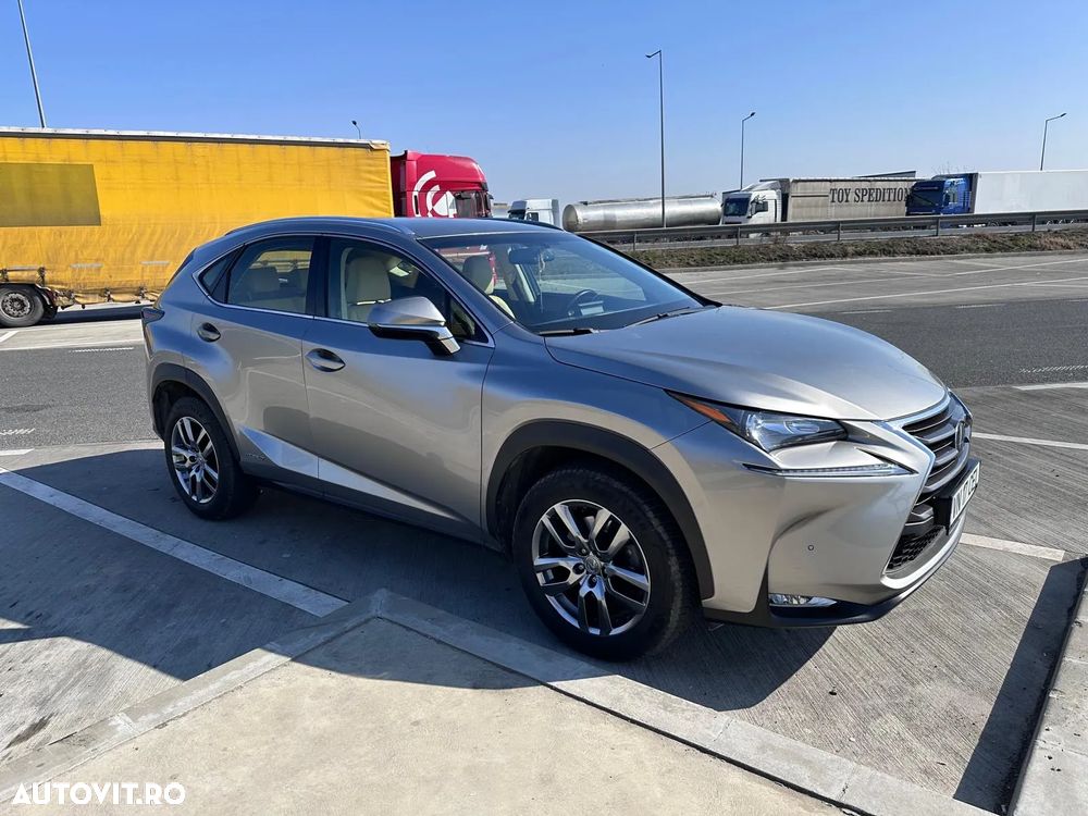 Lexus Seria NX 300h E-FOUR F Sport - 11