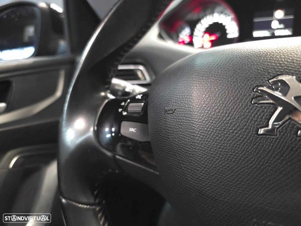 Peugeot 308 SW 1.5 BlueHDi Allure - 26