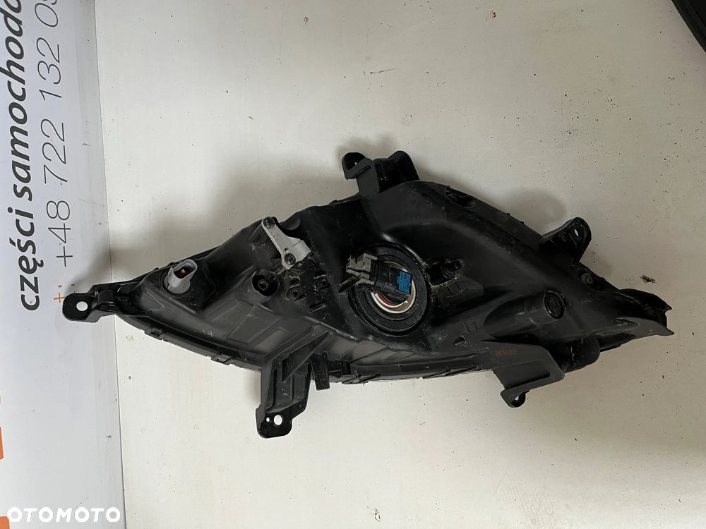 Lampa do jazdy dziennej lewy LED  Halogen HYUNDAI I20 - 3