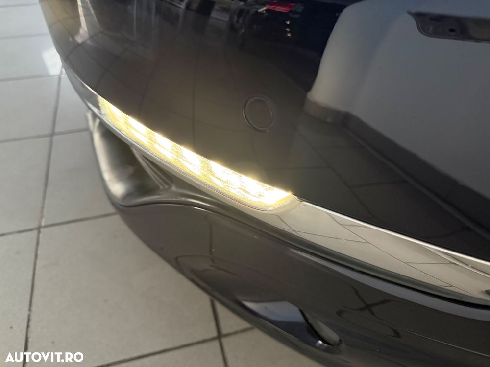 Peugeot 308 SW 1.2 L PureTech Turbo Allure - 40