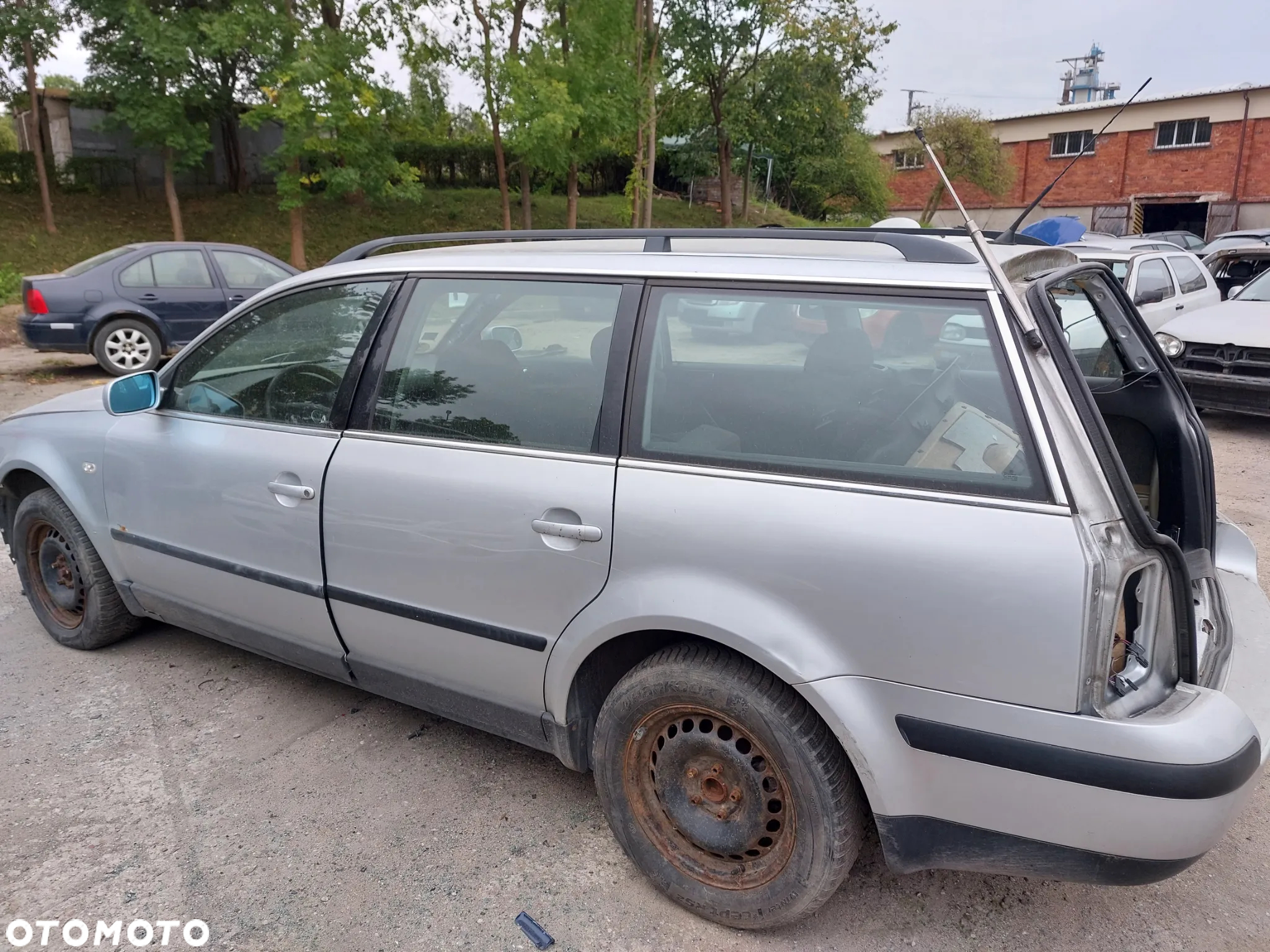 Maska VW PASSAT B5 LIFT KOMBI 1.9D 02R. zderzaki,lampy,drzwi,... - 4