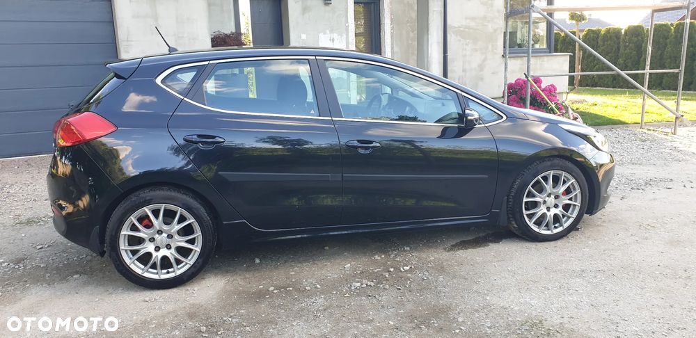 Kia Ceed 1.6 GDI Platinum Edition - 9