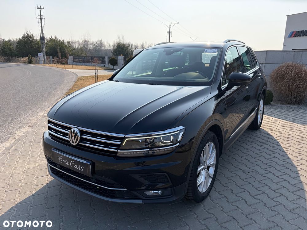 Volkswagen Tiguan - 1