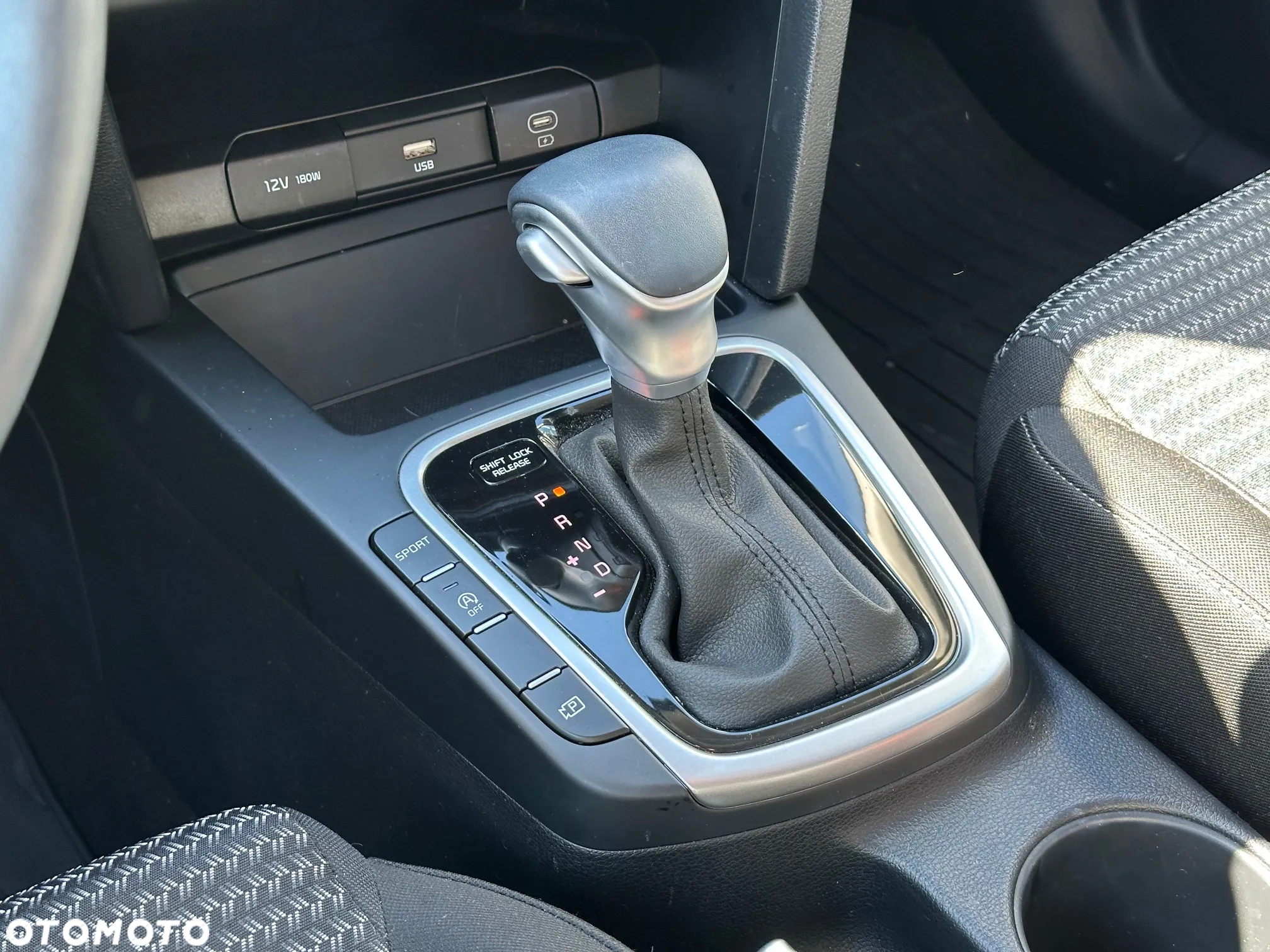 Kia Ceed 1.5 T-GDI M DCT - 21