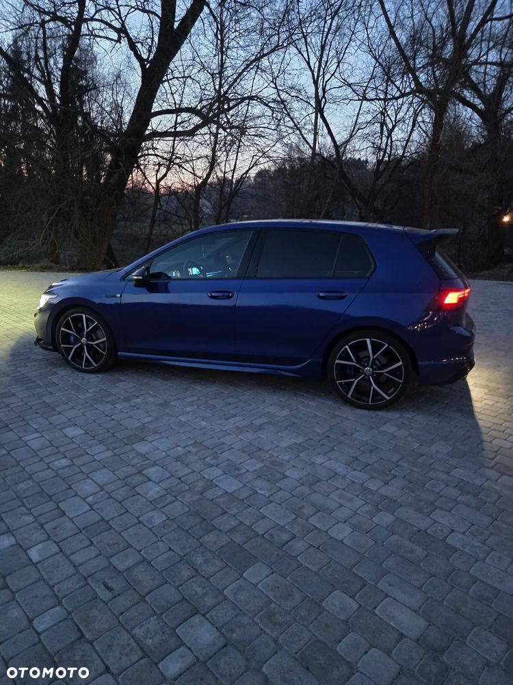 Volkswagen Golf - 33