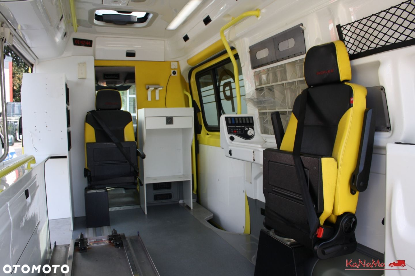 Mercedes-Benz Sprinter - 26
