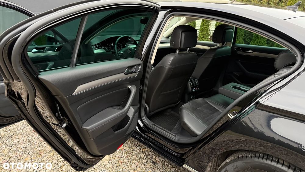 Volkswagen Passat 2.0 TSI (BlueMotion Technology) 4Motion DSG Highline - 20