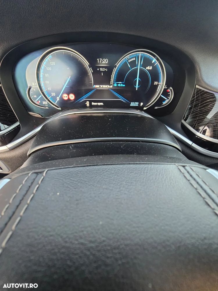 BMW Seria 7 740d xDrive - 23