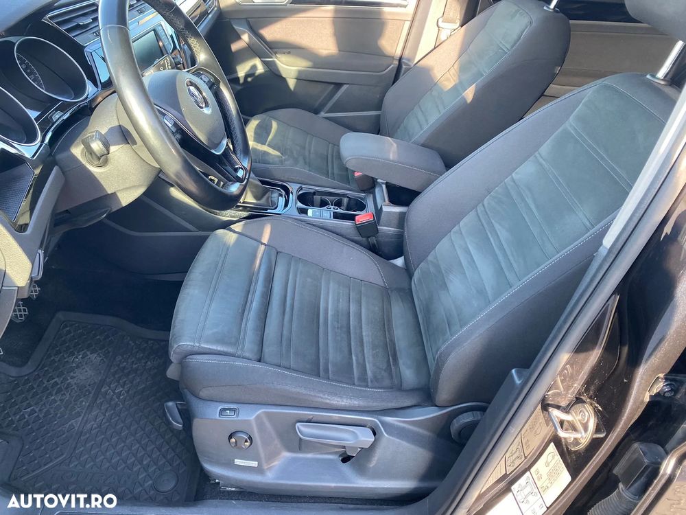Volkswagen Touran 2.0 TDI SCR Highline - 28