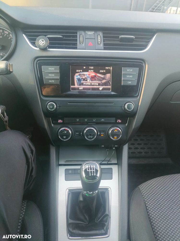 Skoda Octavia 1.2 TSI ELEGANCE - 13