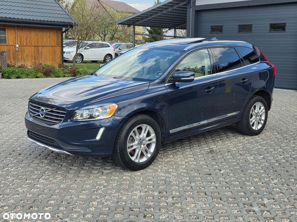 Volvo XC 60 T5 Drive-E Momentum - 1