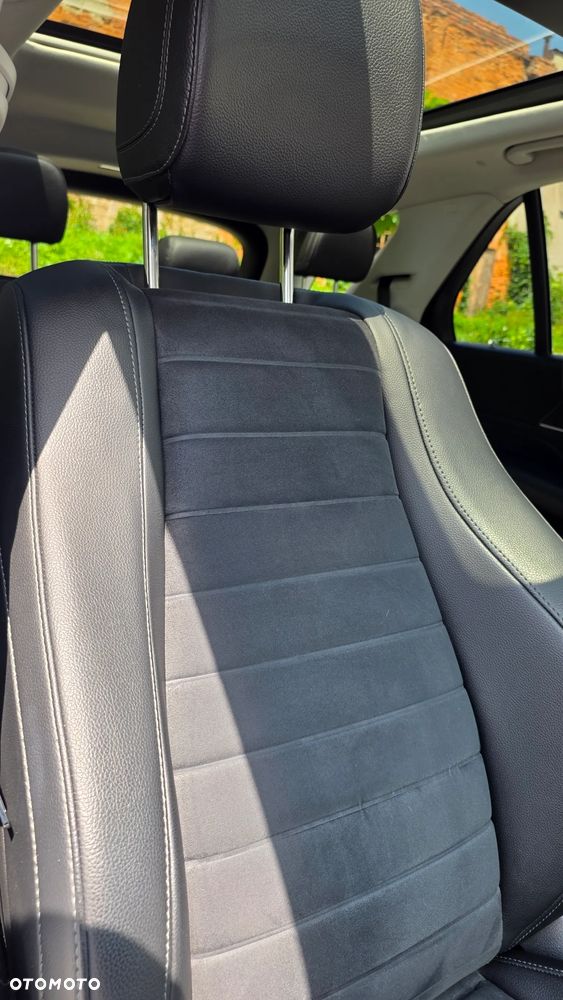 Mercedes-Benz GLE 300 d 4-Matic - 15