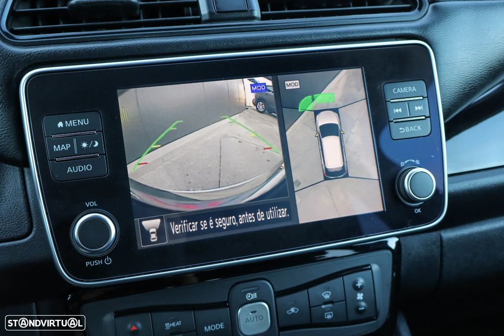 Nissan Leaf N-Connecta - 6