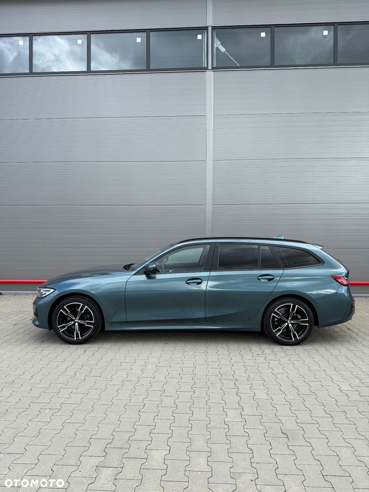 BMW Seria 3 318d - 12