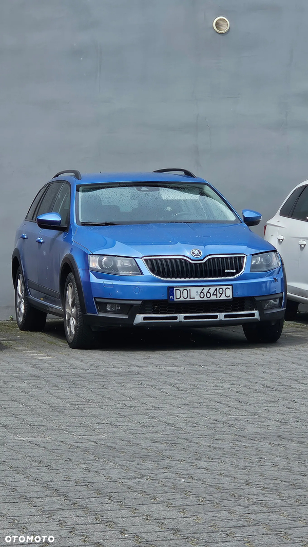 Skoda Octavia Combi 2.0 TDI 4x4 DSG Scout