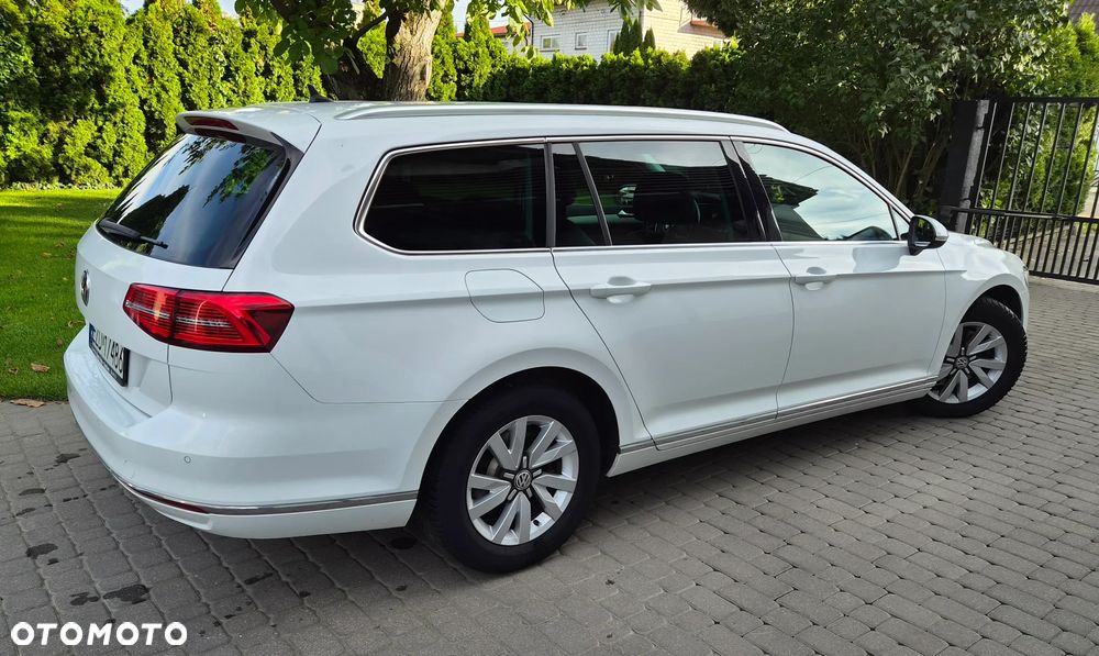 Volkswagen Passat - 23