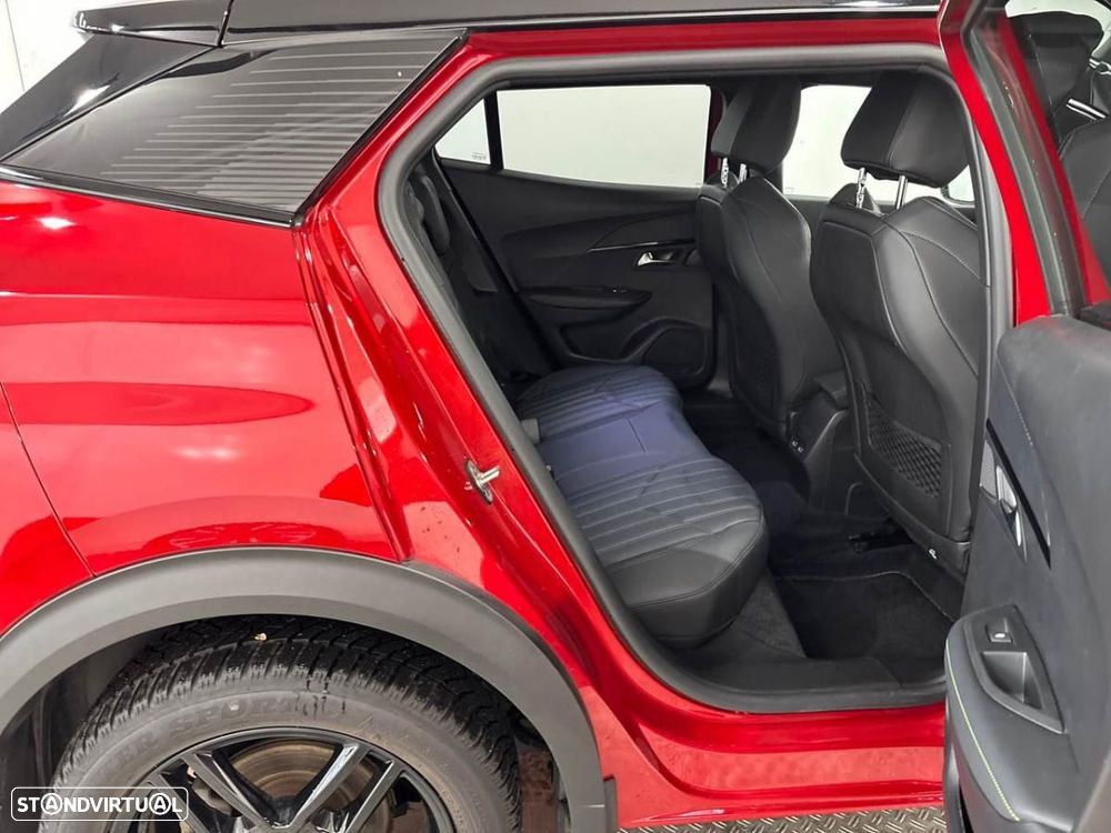 Peugeot e-2008 GT Pack - 6