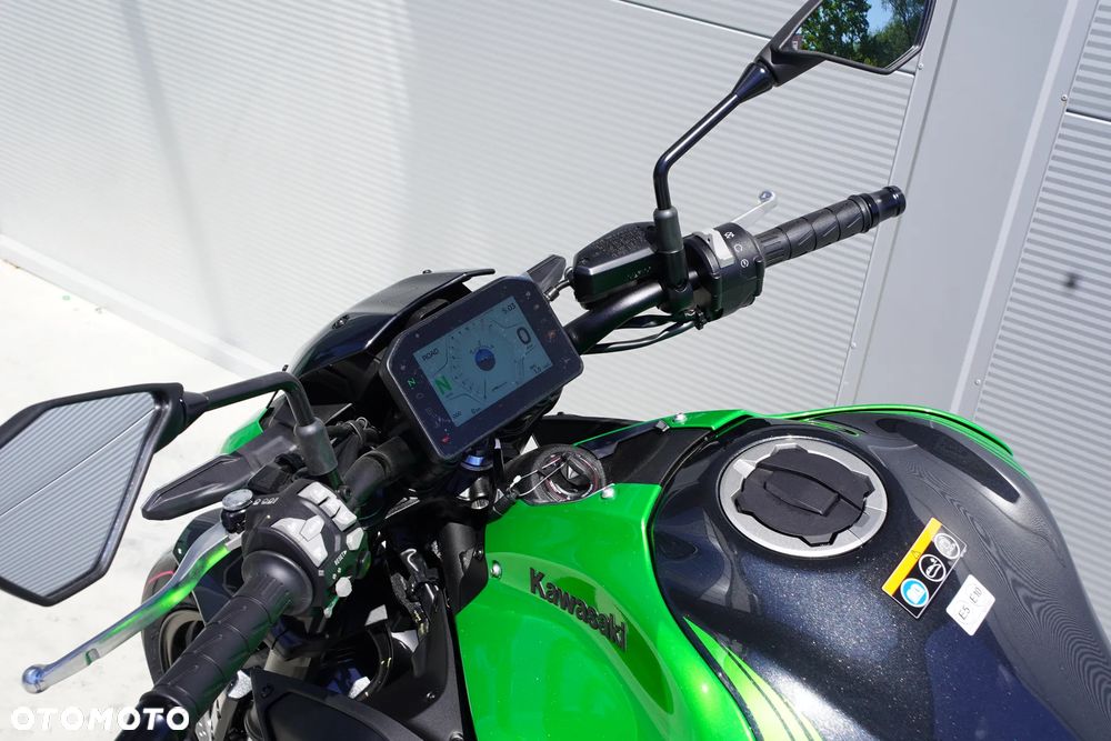 Kawasaki Z 900 - 21