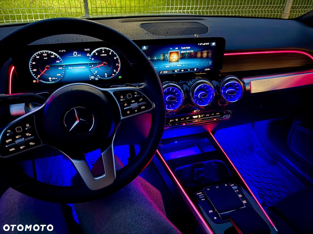 Mercedes-Benz GLB - 18
