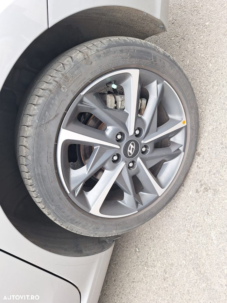 Hyundai i30 Fastback 1.5 T-GDI MHEV 160CP Highway - 13