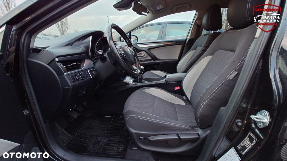 Toyota Avensis - 21