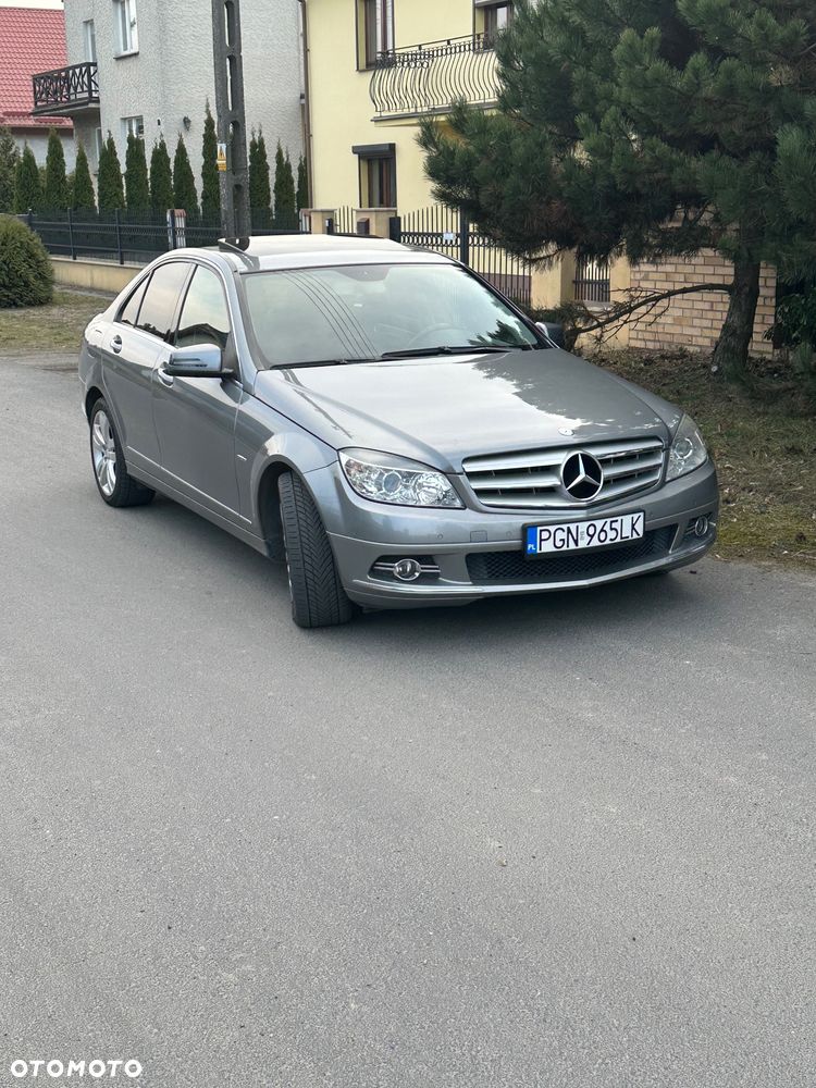 Mercedes-Benz Klasa C 180 CGI Automatik BlueEFFICIENCY Avantgarde - 1