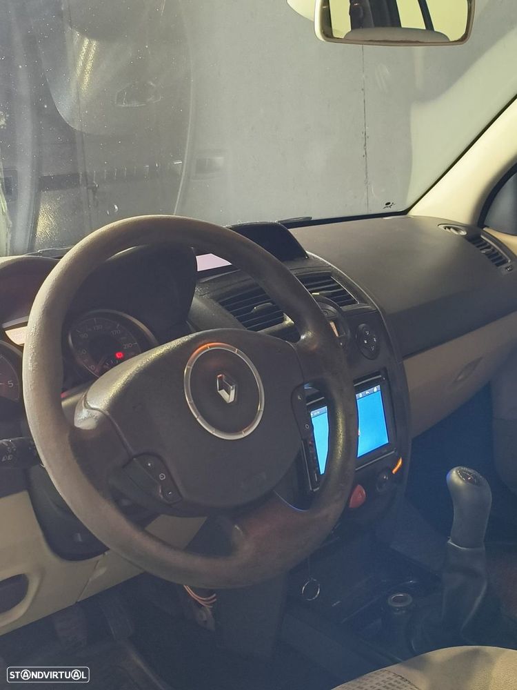 Renault Mégane Break 1.5 dCi Confort - 6