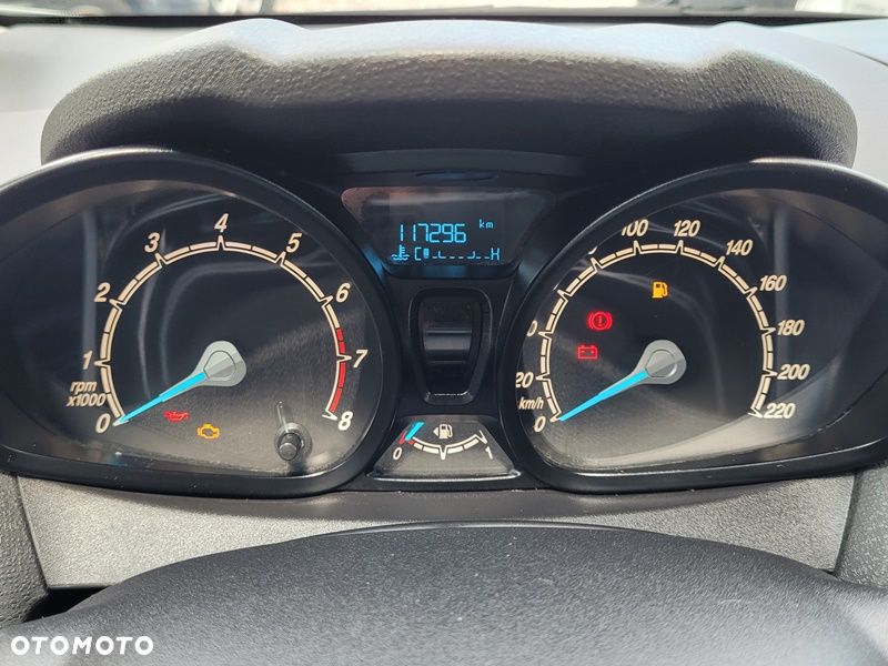Ford Fiesta - 21