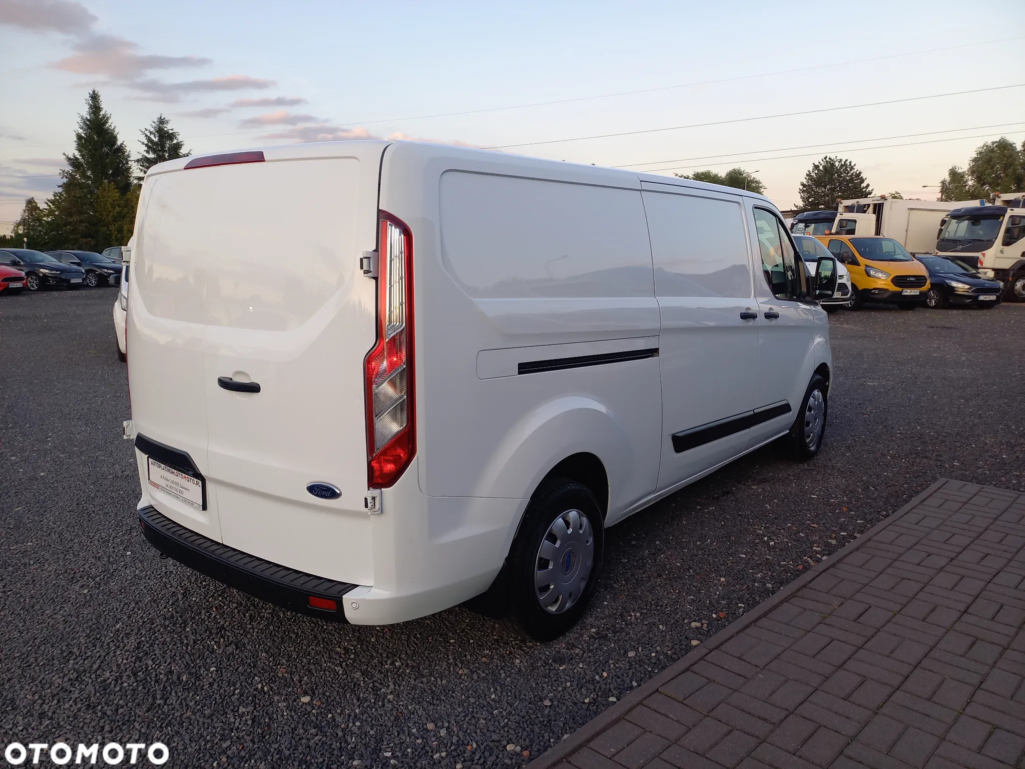 Ford Transit Custom - 8