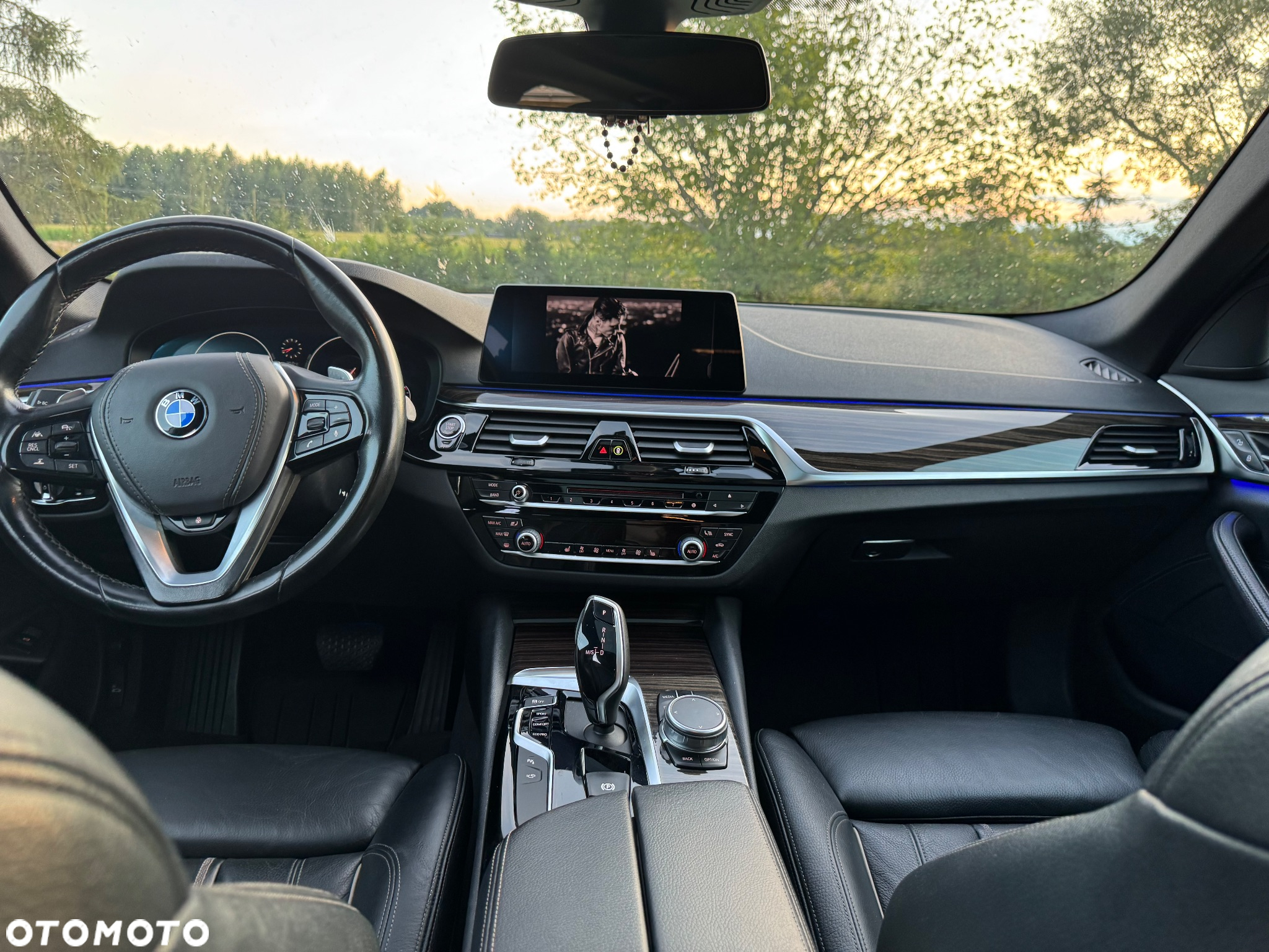 BMW Seria 5 540i xDrive Sport Line sport - 25