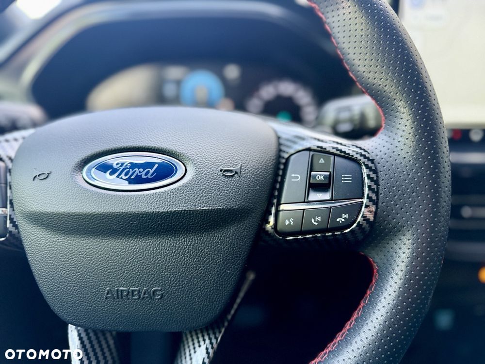Ford Focus 1.0 EcoBoost Hybrid ST-LINE - 21