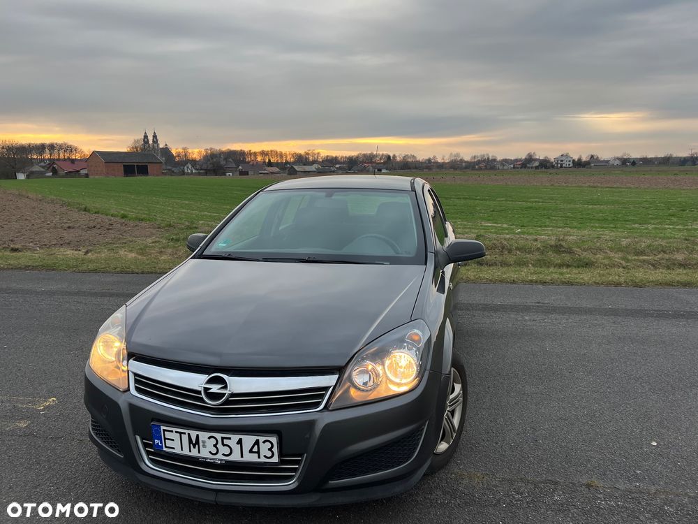 Opel Astra 1.6 Color Edition - 3