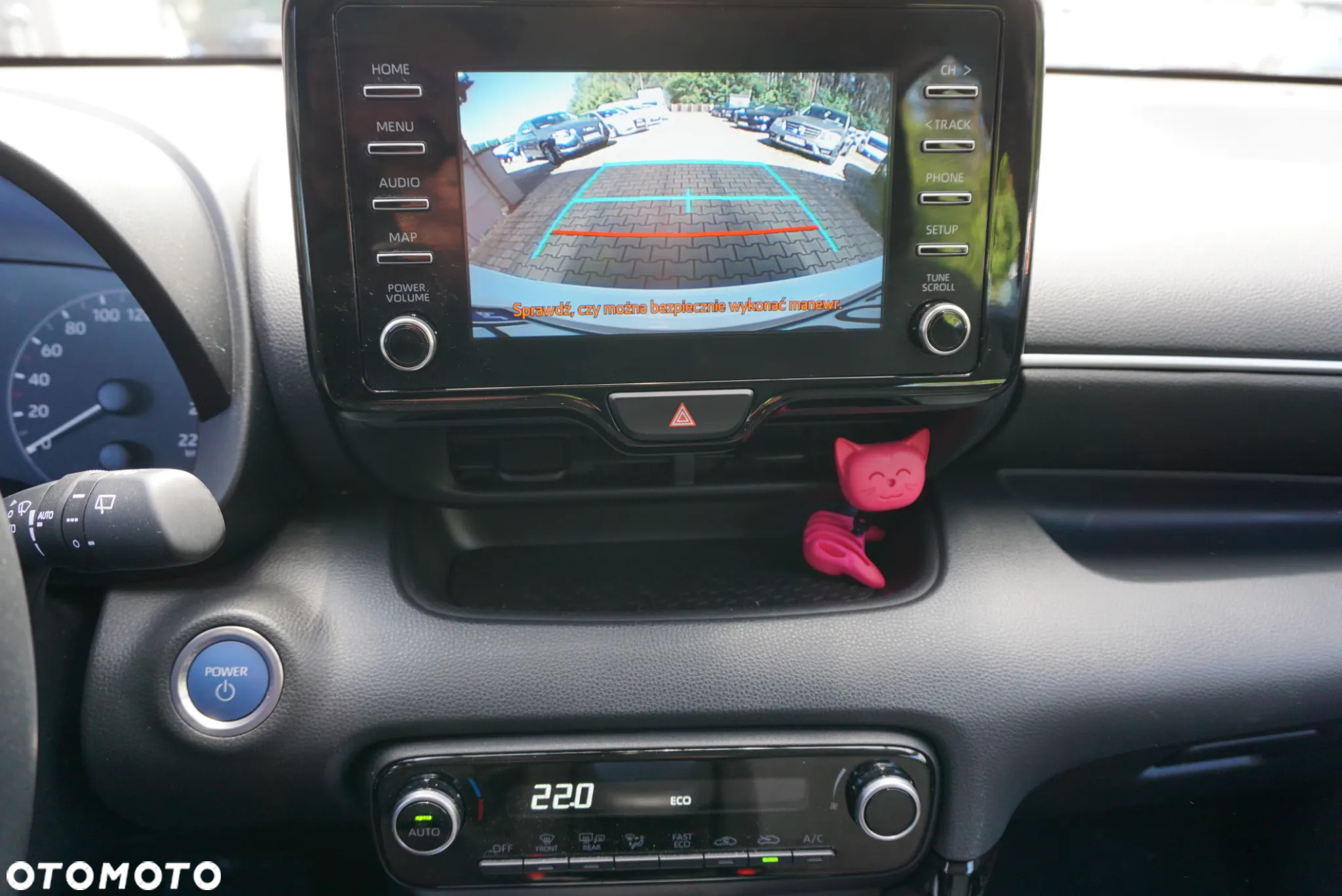 Toyota Yaris Hybrid 1.5 Style - 23