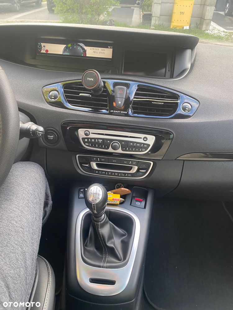 Renault Scenic dCi 130 FAP Bose Edition - 11