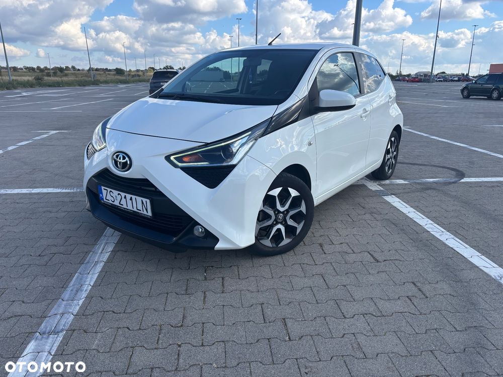Toyota Aygo 1.0 VVT-i JBL Edition - 1