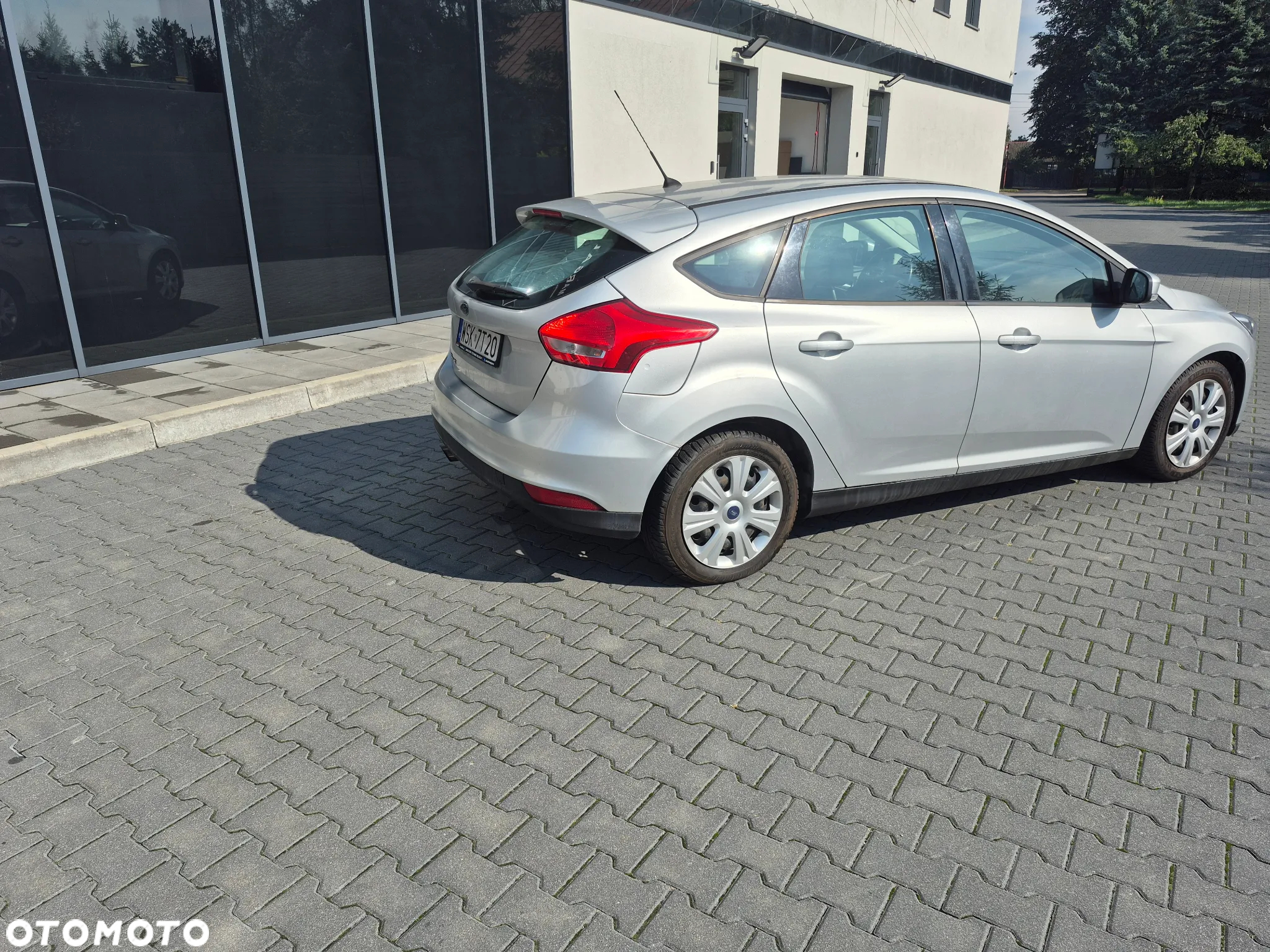 Ford Focus 1.6 Trend - 4