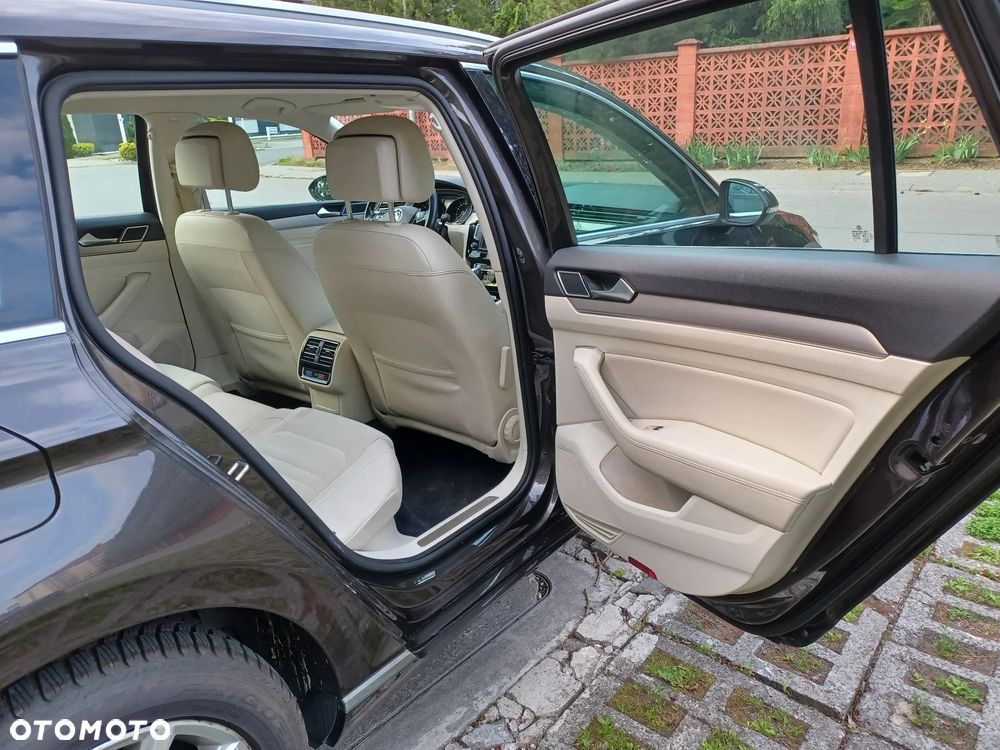 Volkswagen Passat 1.8 TSI (BlueMotion Technology) DSG Highline - 10