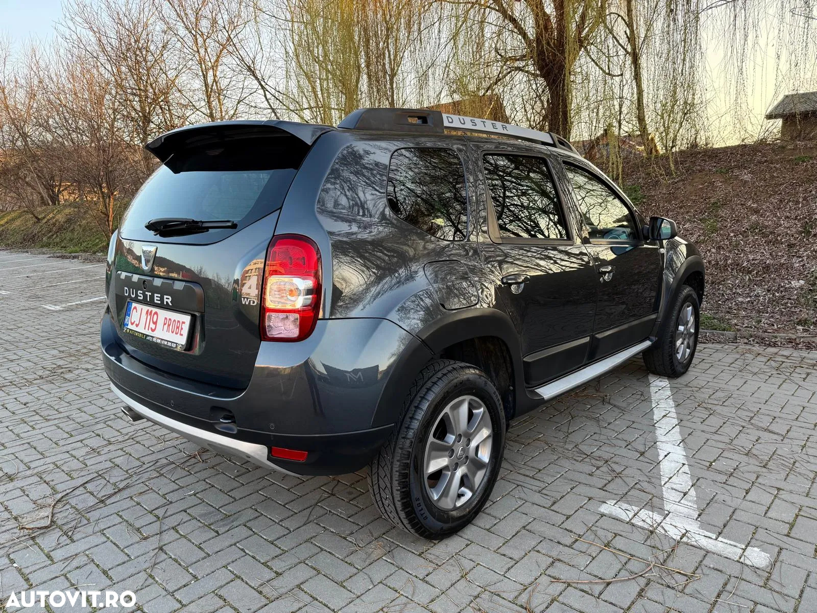 Dacia Duster 1.5 dCi 4x4 Laureate - 4